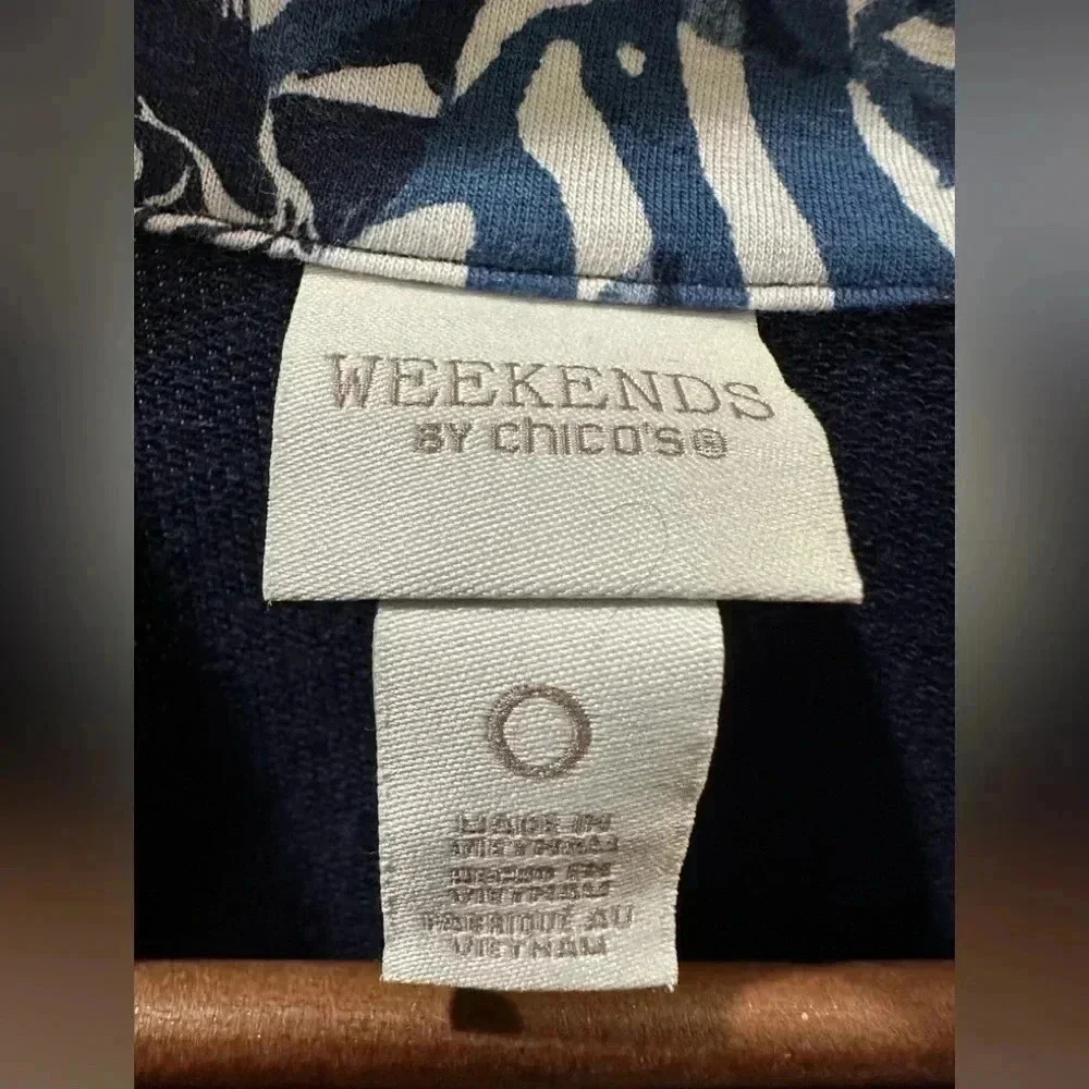 Chico’s Weekend Navy Full- Zip- size 0